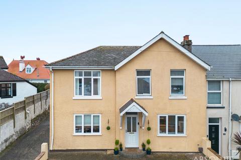 4 bedroom end of terrace house for sale, Isaacs Road, Torquay, TQ2