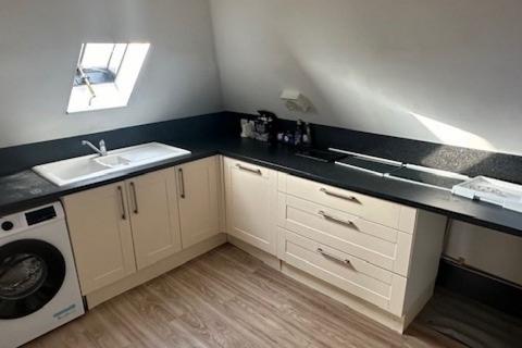 undefined, THE BROADWAY, THATCHAM RG19