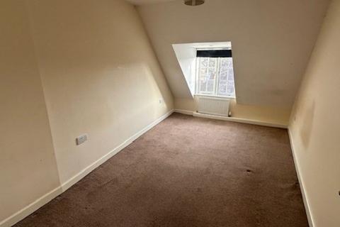 undefined, THE BROADWAY, THATCHAM RG19