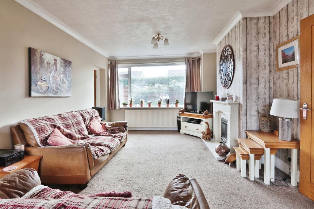 Bellcroft Road, Thorngumbald, Hull, HU12 9PU 3 bed detached house for