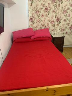 1 bedroom in a house share to rent, Spring Grove Road, Hounslow TW3