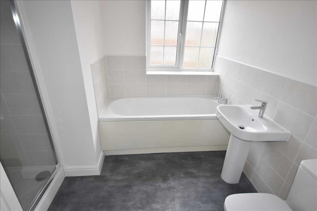 En-Suite Bath/Shower
