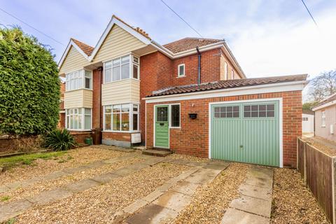 3 bedroom semi-detached house for sale, Hillcrest Road, Norwich, NR7