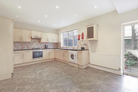3 bedroom detached house for sale, Brooklyn Avenue, Loughton, IG10