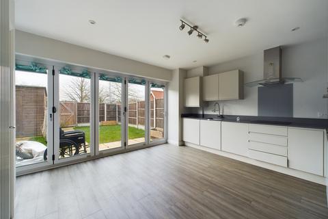 3 bedroom end of terrace house for sale, Nelson Road, Leigh-on-sea, SS9
