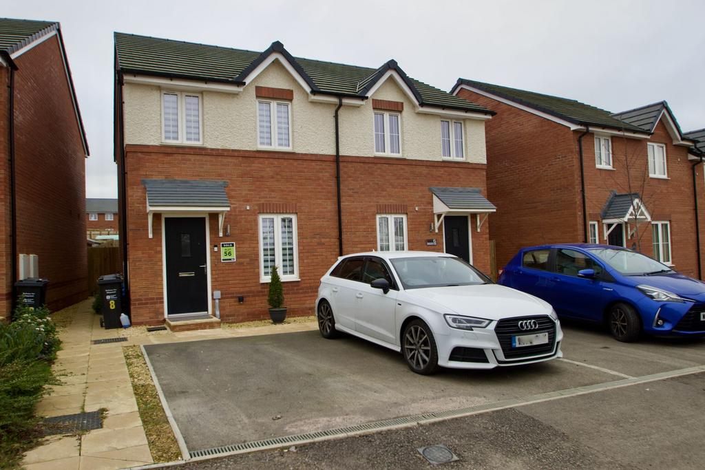 Uppingstock Road, Glastonbury 2 bed semi-detached house - £255,000