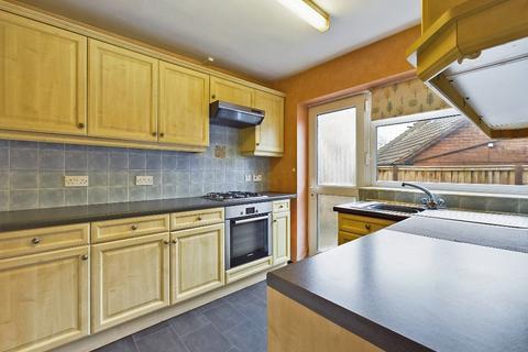 2 bedroom semi-detached bungalow for sale - Thornton Drive, Chester, CH2