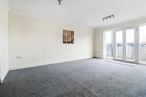 2 bedroom flat to rent - Clifton Marine Parade, Gravesend, DA11