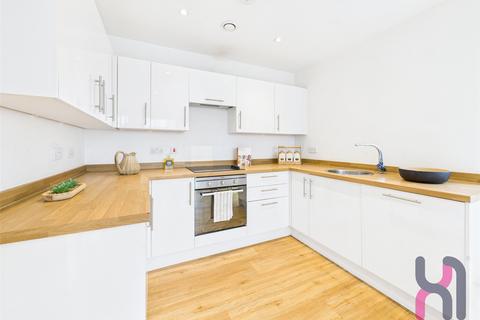 2 bedroom flat to rent, Eastbank Tower, 277 Great Ancoats Street, M4