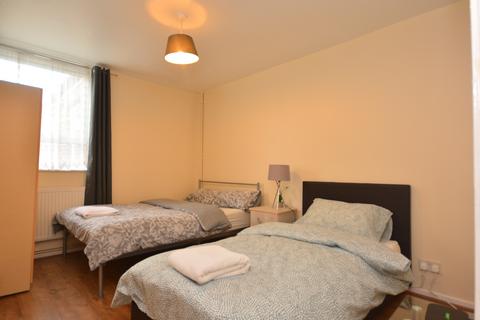 2 bedroom flat for sale, Hoskins Close, London E16