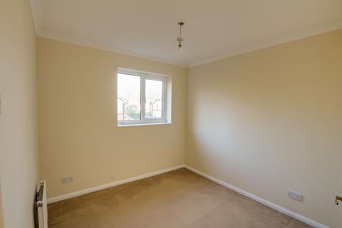 3 bedroom terraced house to rent, Maidenbower, Crawley RH10