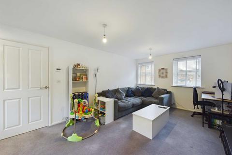18 Jay Close, Hemel Hempstead, HP3 0GJ