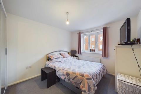 18 Jay Close, Hemel Hempstead, HP3 0GJ