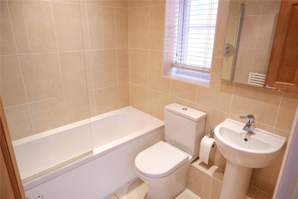 En-Suite Bathroom
