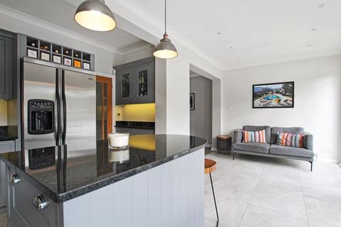 41 Brownspring Drive, London, SE9 3JY