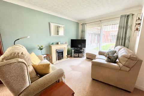 1 bedroom ground floor flat for sale, LILAC COURT, SCARTHO, GRIMSBY