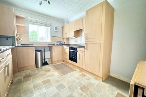 1 bedroom ground floor flat for sale, LILAC COURT, SCARTHO, GRIMSBY