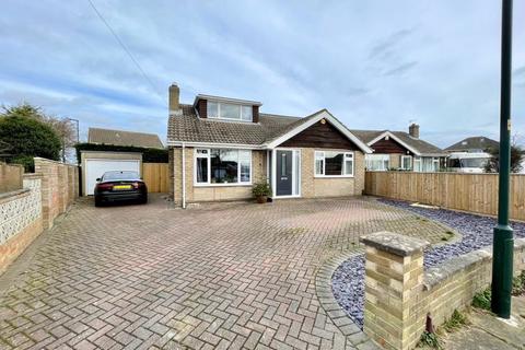 3 bedroom detached bungalow for sale, LOVEDEN COURT, CLEETHORPES