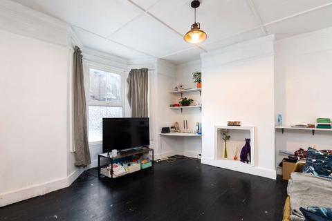 3 bedroom terraced house for sale, Becklow Road W12