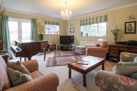 4 bedroom detached house for sale, Heppington, Canterbury CT4