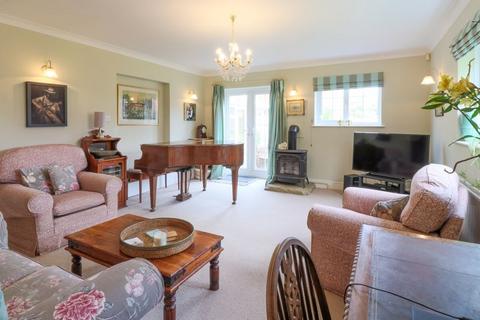 4 bedroom detached house for sale, Heppington, Canterbury CT4