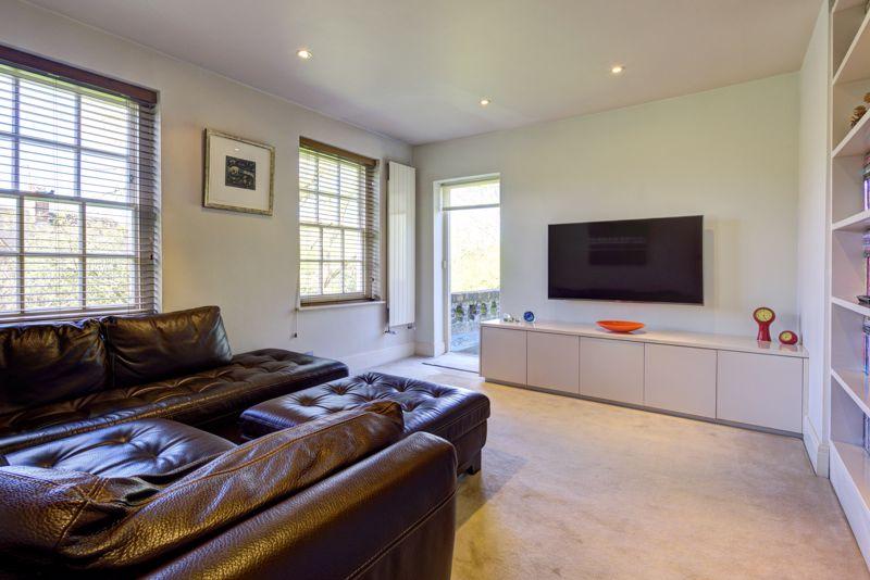 Corringham Road, Hampstead Garden Suburb, NW11 6 bed terraced house for