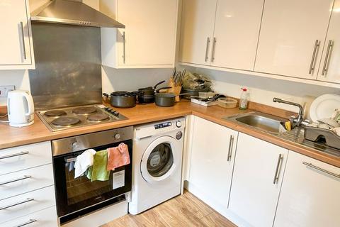 4 bedroom terraced house to rent, Kerville Street, Norwich