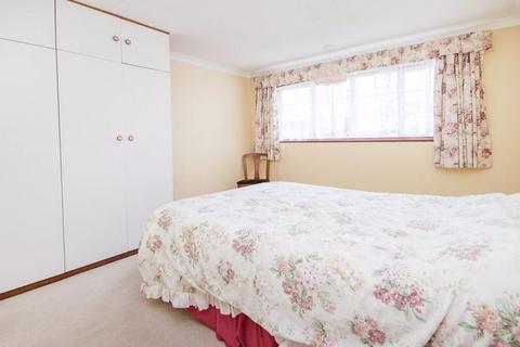 26 Barnsfield Crescent, Totton, Southampton, SO40 8BW