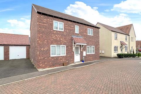 4 bedroom detached house for sale, Yarrow Road, Bodicote, Banbury