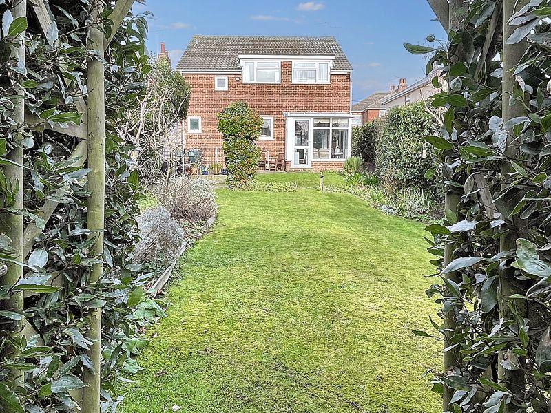 Spring Road, Brightlingsea, CO7 3 bed detached house for sale £345,000
