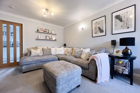 20 Oak Mount Road, Werrington, Stoke-on-trent, ST9 0BZ