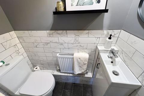 20 Oak Mount Road, Werrington, Stoke-on-trent, ST9 0BZ