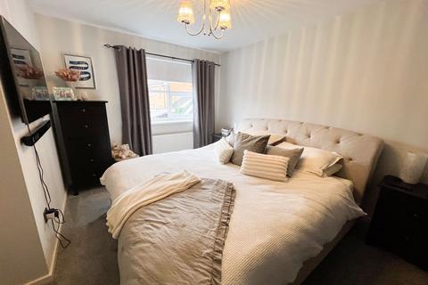 20 Oak Mount Road, Werrington, Stoke-on-trent, ST9 0BZ