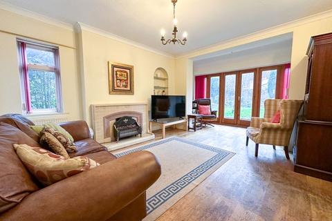 3 bedroom detached house for sale, Crossfield Avenue Knypersley. ST8 7AG
