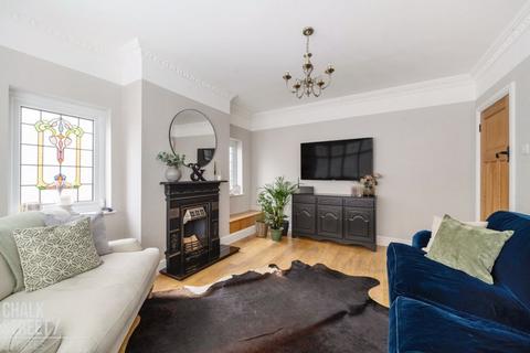 88 Pettits Lane, Romford, RM1 4ER