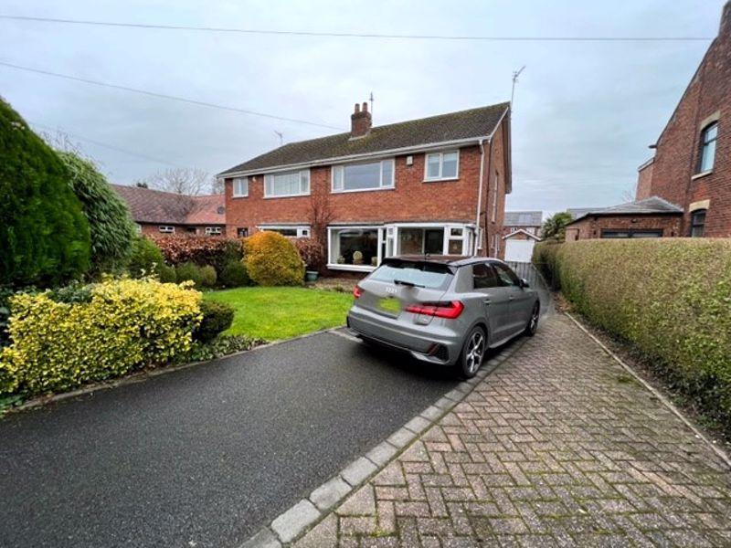 Hoyles Lane, Preston PR4 3 bed semidetached house for sale £289,950