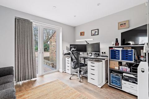Chatters Reading Road, Blackwater, Camberley, GU17 0BE