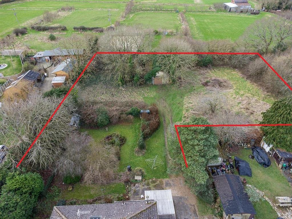 Majors Common, Buckland Newton, Dorset, DT2 3 bed property with land