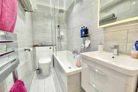 15 Holbeach Gardens, Sidcup, DA15 8QW