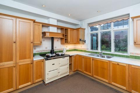 4 bedroom detached house for sale, Pinewoods Avenue, Hagley DY9