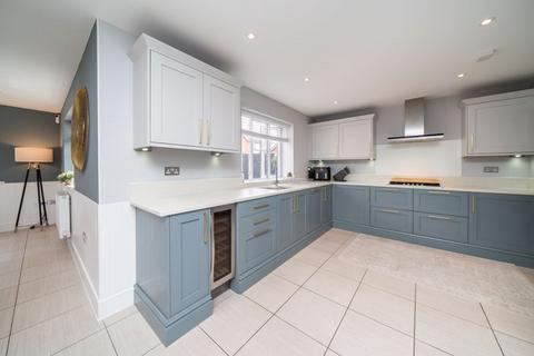 undefined, 4 Todd Gardens, Hagley DY9