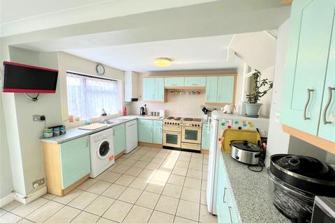 3 bedroom semi-detached house for sale, Conway Avenue, Great Wakering, Essex, SS3