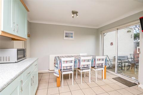 141 Conway Avenue, Great Wakering, Southend-on-sea, SS3 0BH