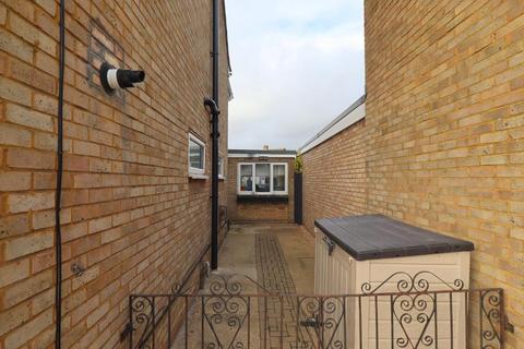 121 Telscombe Way, Luton, LU2 8QP