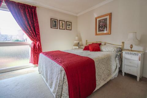 3 bedroom terraced house for sale, Coverdale Gardens, Park Hill, East Croydon, CR0