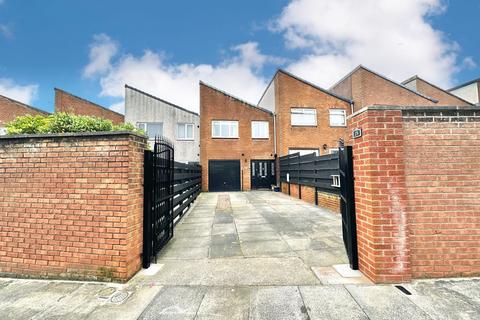 25 Chatteris Place, Thornton-cleveleys, FY5 1DT