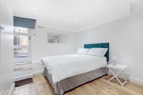 1 bedroom apartment for sale, Waller Road, London