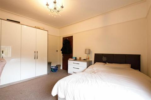 10 Old Road West, Gravesend, DA11 0LJ
