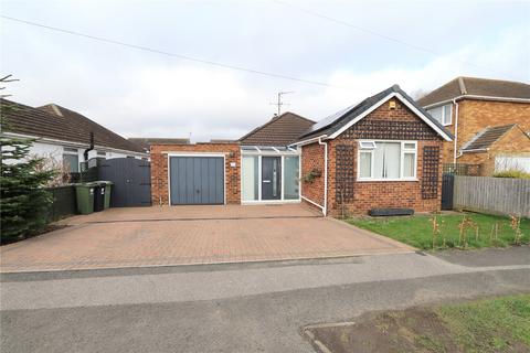 3 bedroom bungalow for sale, Linford Avenue,, Newport Pagnell,, Buckinghamshire, MK16