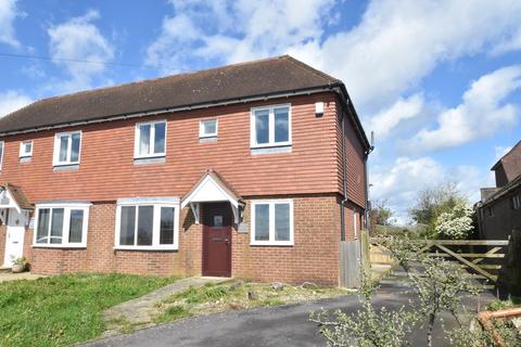 Hythe - 4 bedroom semi-detached house to rent